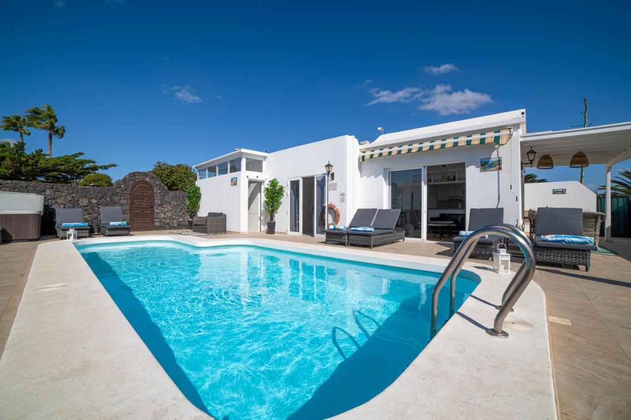 Villa Amigo Puerto del Carmen  Buitenkant foto