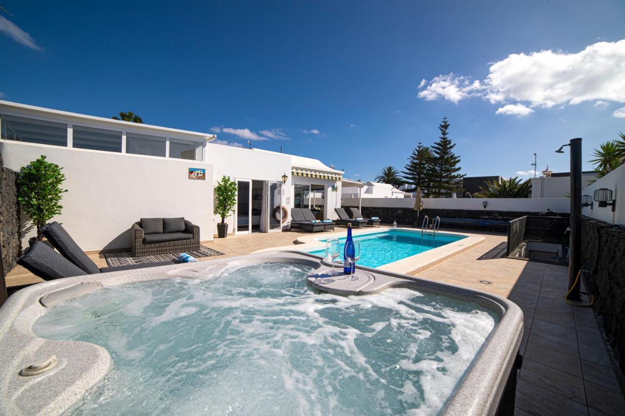 Villa Amigo Puerto del Carmen  Buitenkant foto